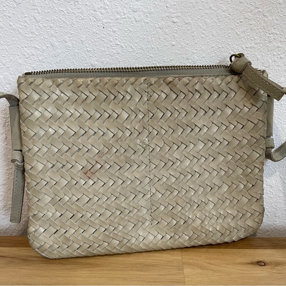 Madewell The Knotted Crossbody Bag in Woven Leather MD187 - Picture 4 of 9